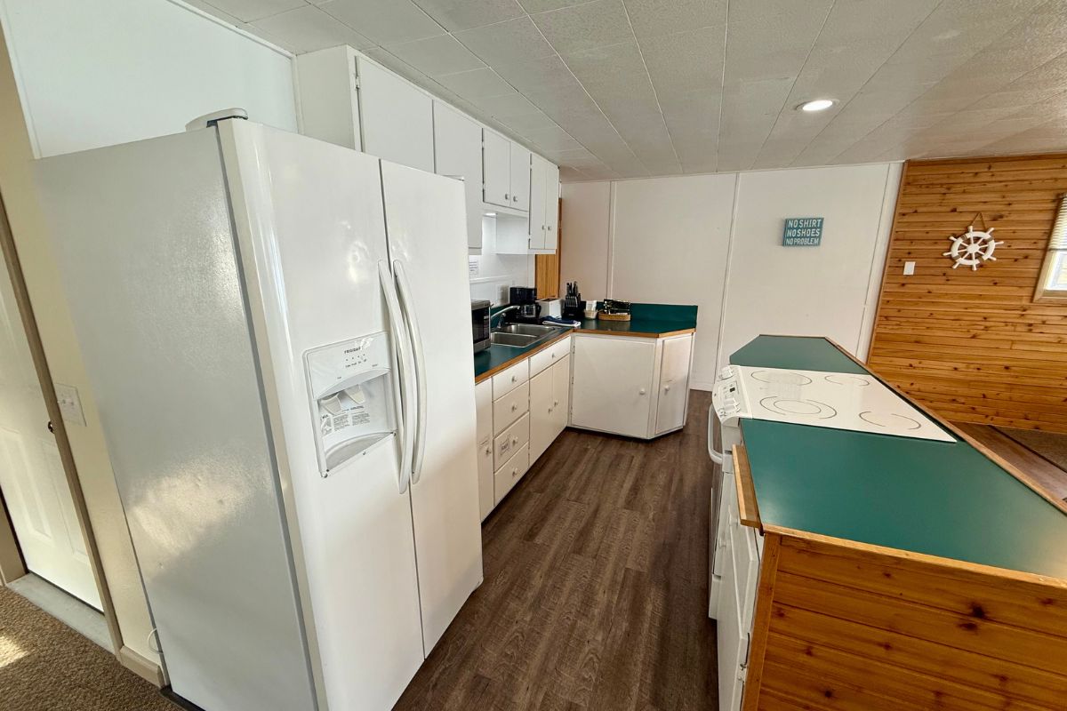Float Homes (4)